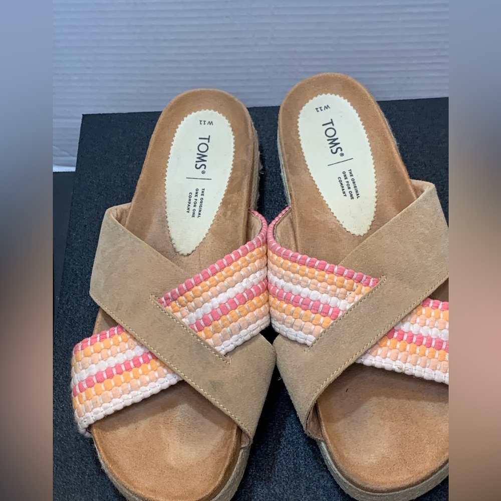 Toms Tan and Pink Sandals with Cross-Over Straps. SZ 11 GUC.